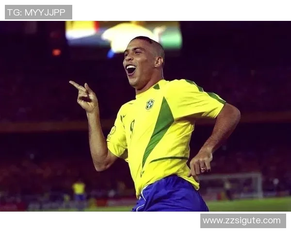 足球明星科斯罗纳尔多的辉煌历程与传奇瞬间回顾